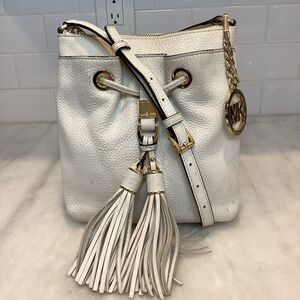 Michael Kors Bag Purse Handbag Leather Camden Pebble Tassel Crossbody pocketbook